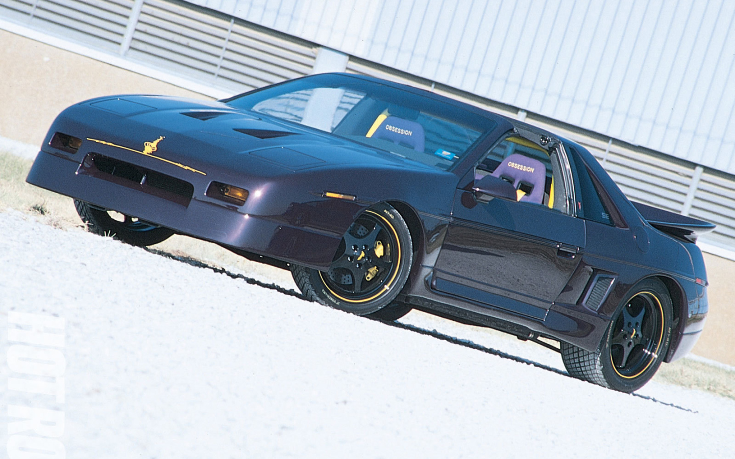 Фото автомобиля Pontiac Fiero