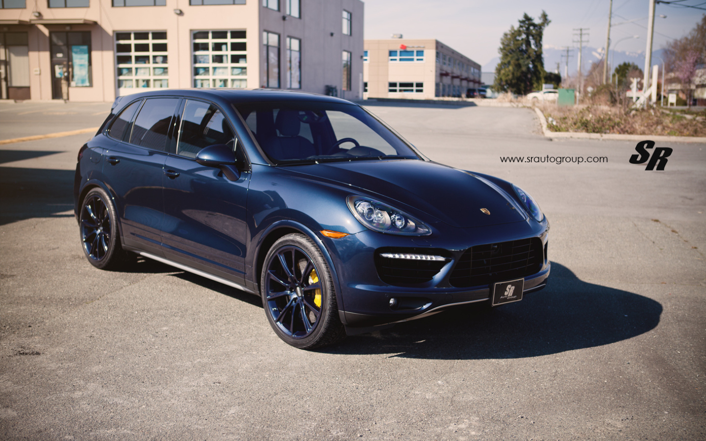 Porsche Cayenne в городе