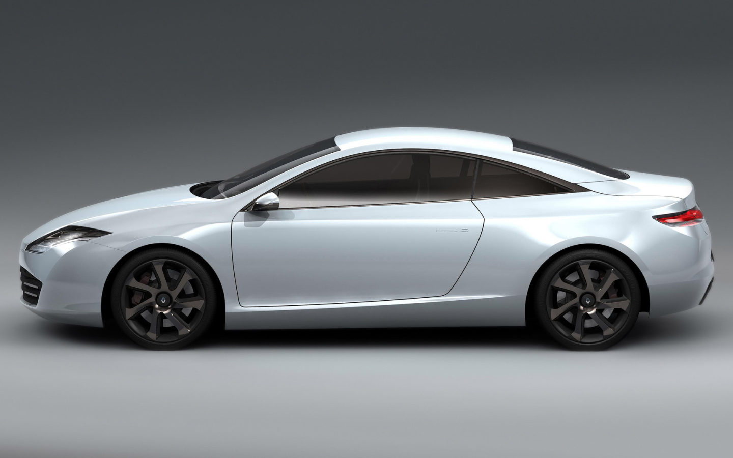 Дизайн автомобиля Renault Laguna