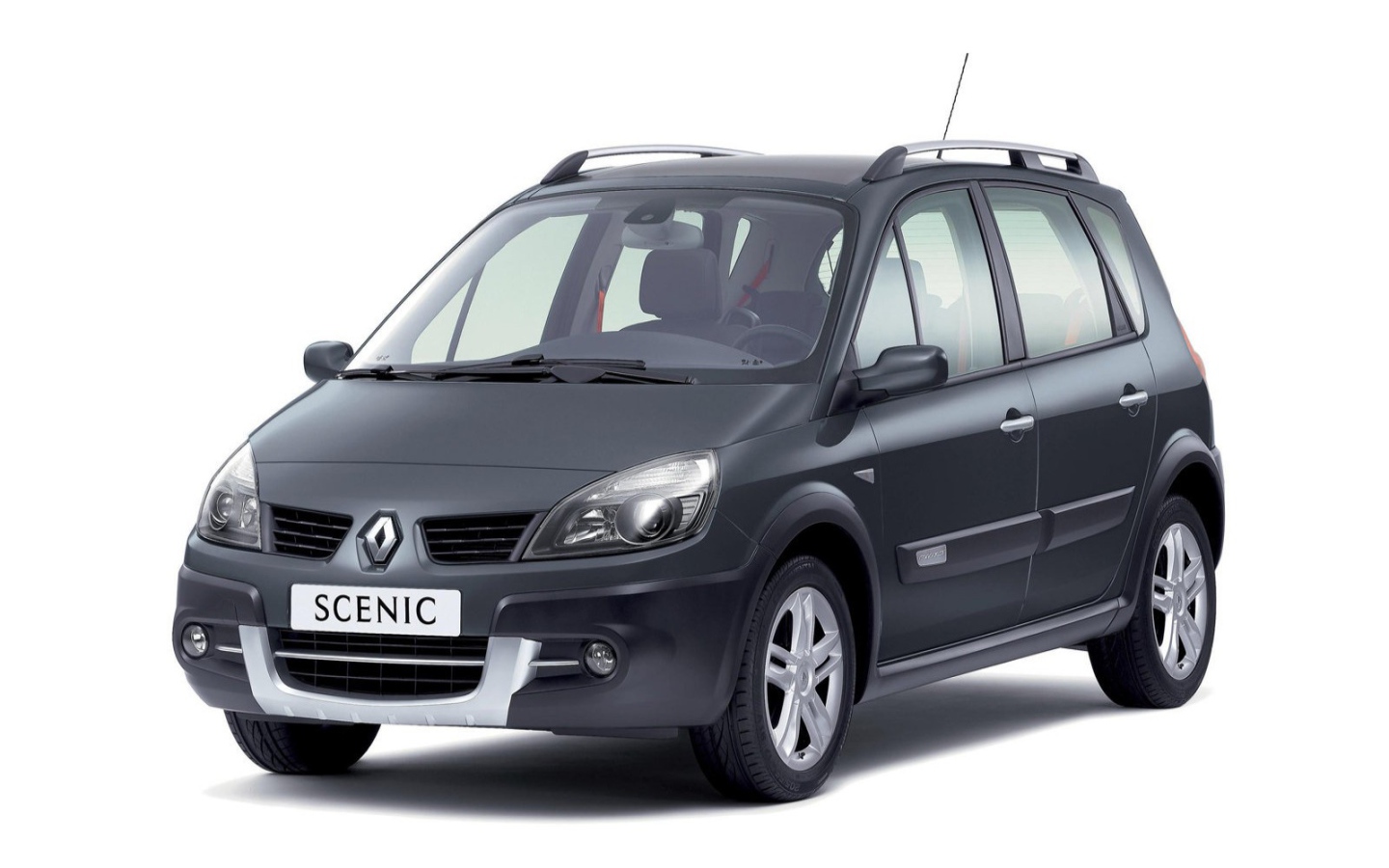 Тест драйв автомобиля Renault Scenic