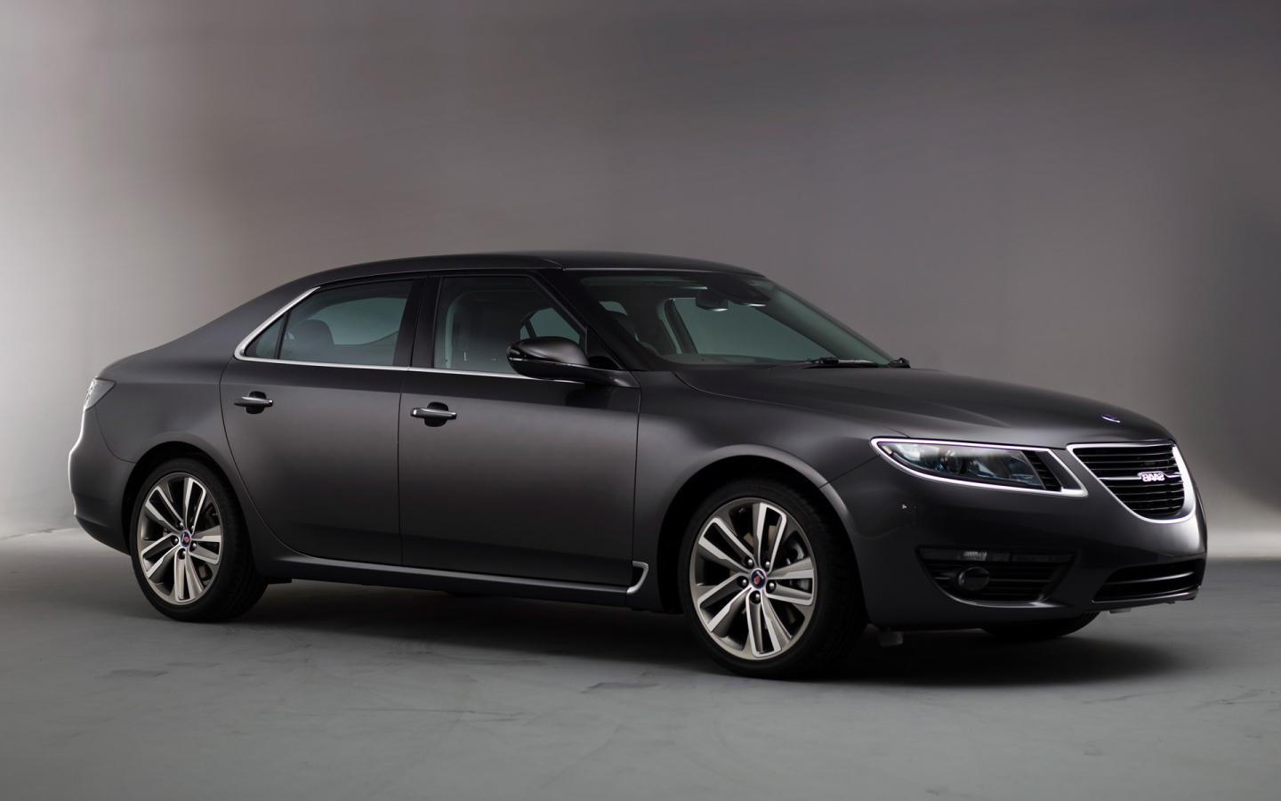 Надежная машина Saab 9-5