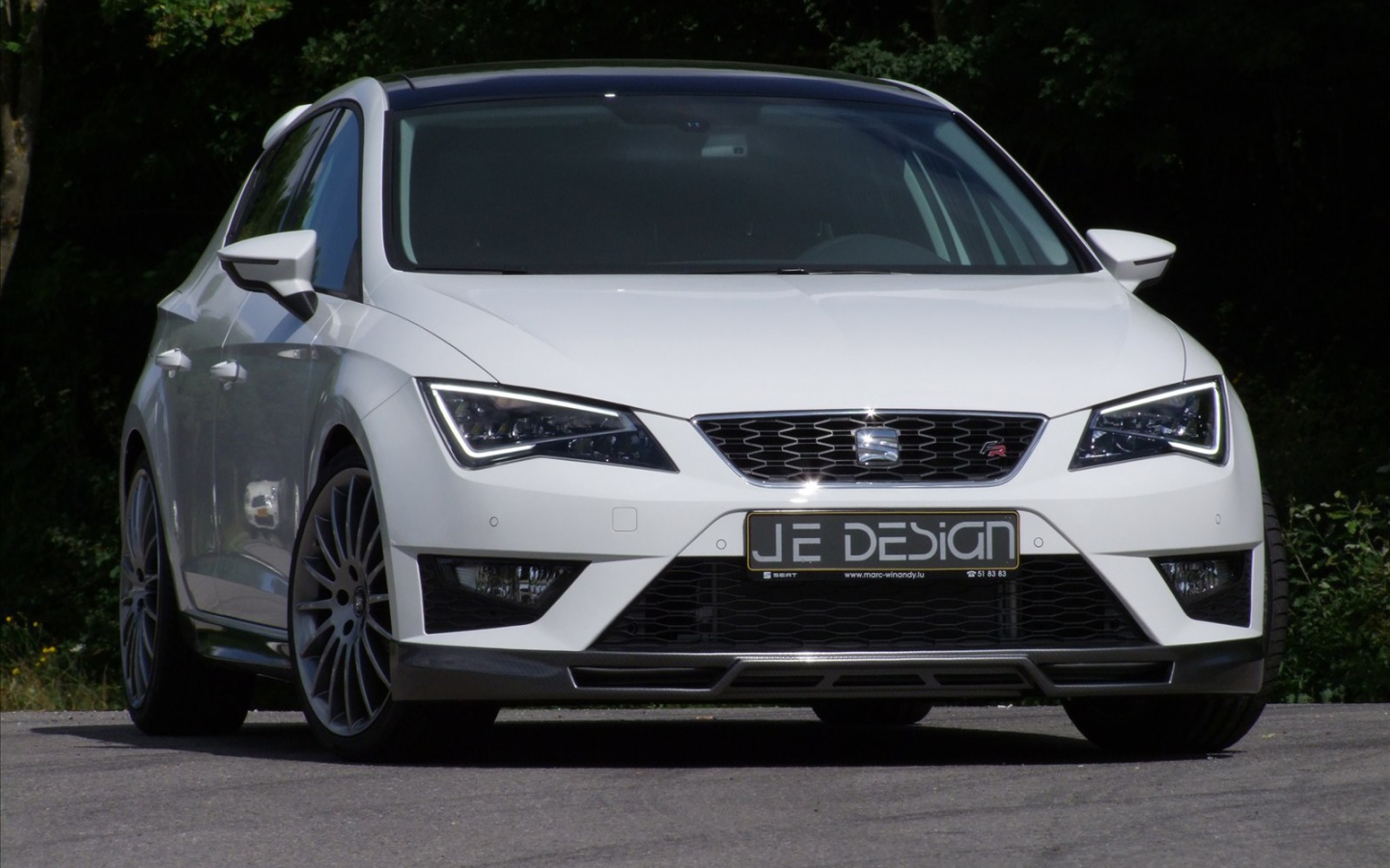 Надежный автомобиль Seat Leon 2014