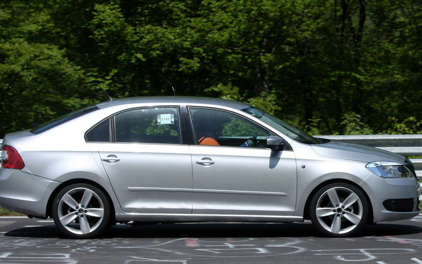 Надежная машина Skoda Rapid