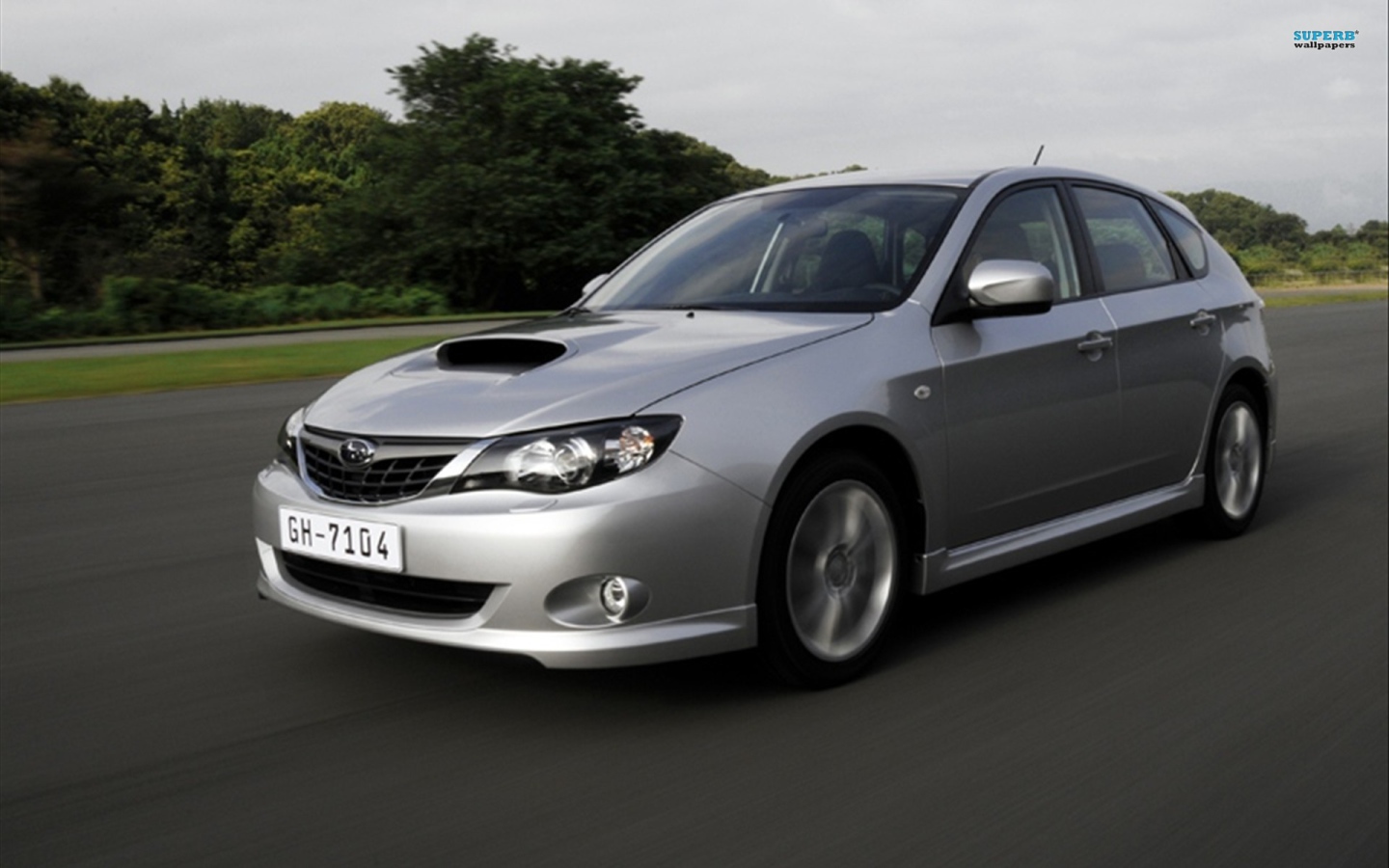 Красивый автомобиль Subaru Boxer в Москве