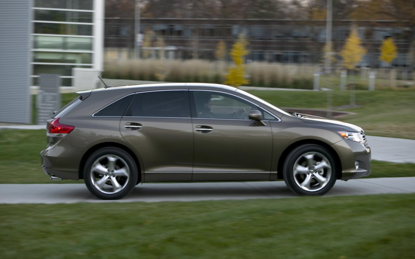 Новый автомобиль Toyota Venza