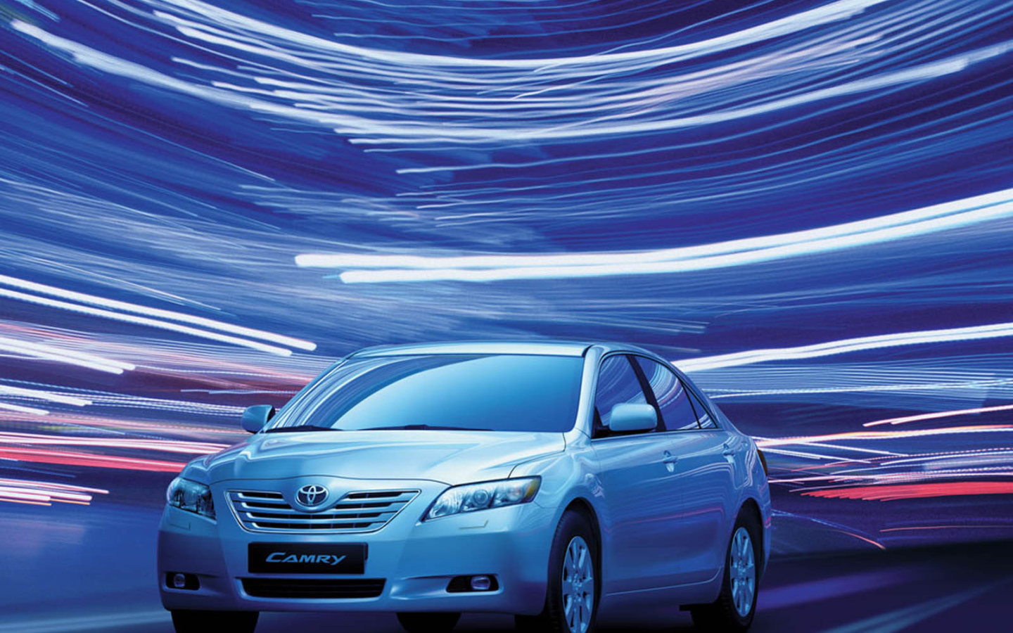 Новая машина Toyota Camry