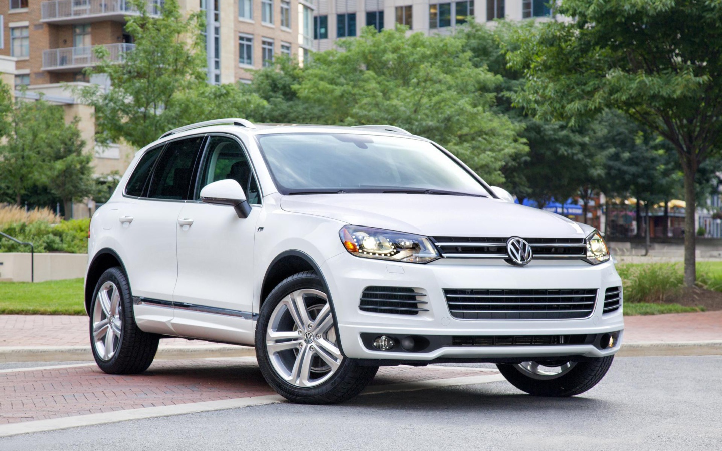 Надежный автомобиль Volkswagen  Taigun 2014