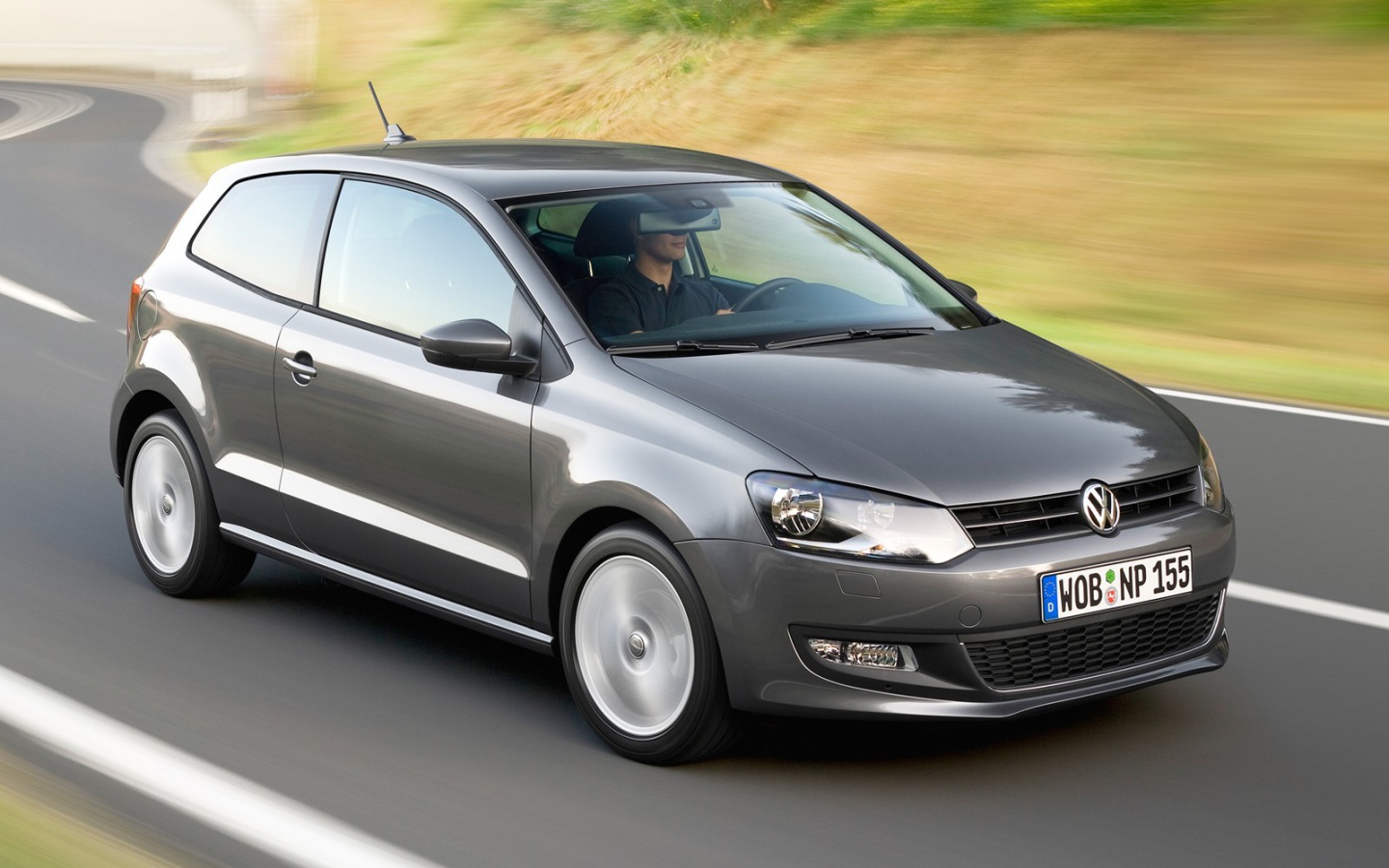 Тест драйв автомобиля Volkswagen Polo