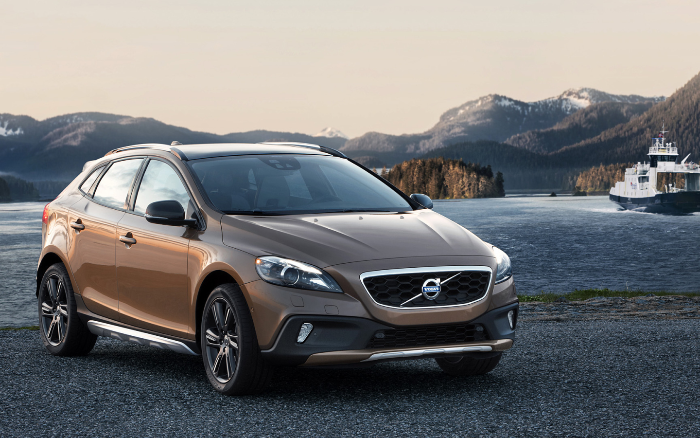 Надежный автомобиль Volvo v40 Cross country