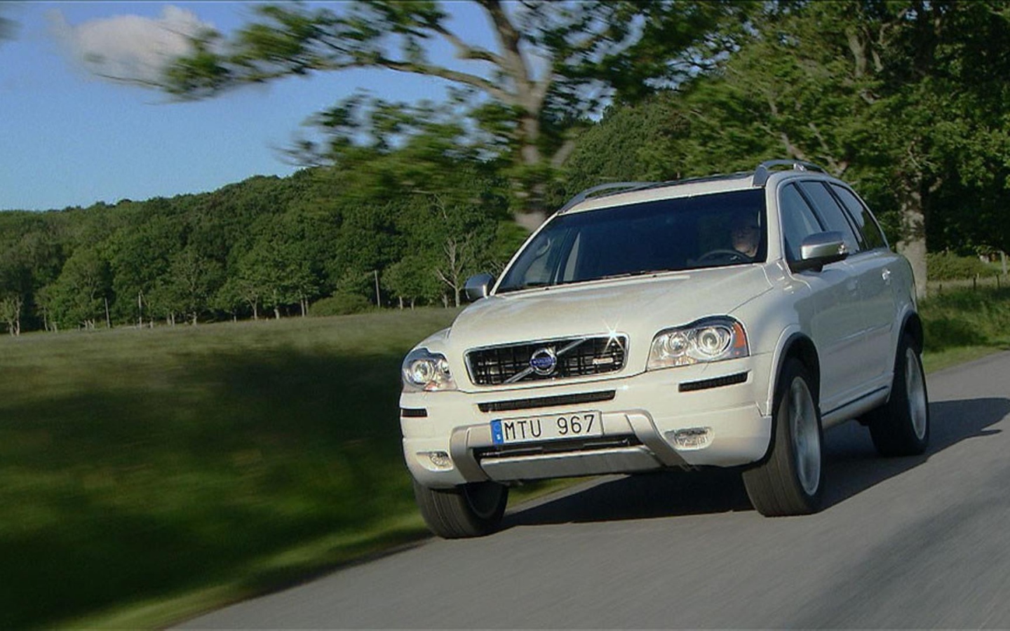 Надежная машина Volvo  xc90 2014