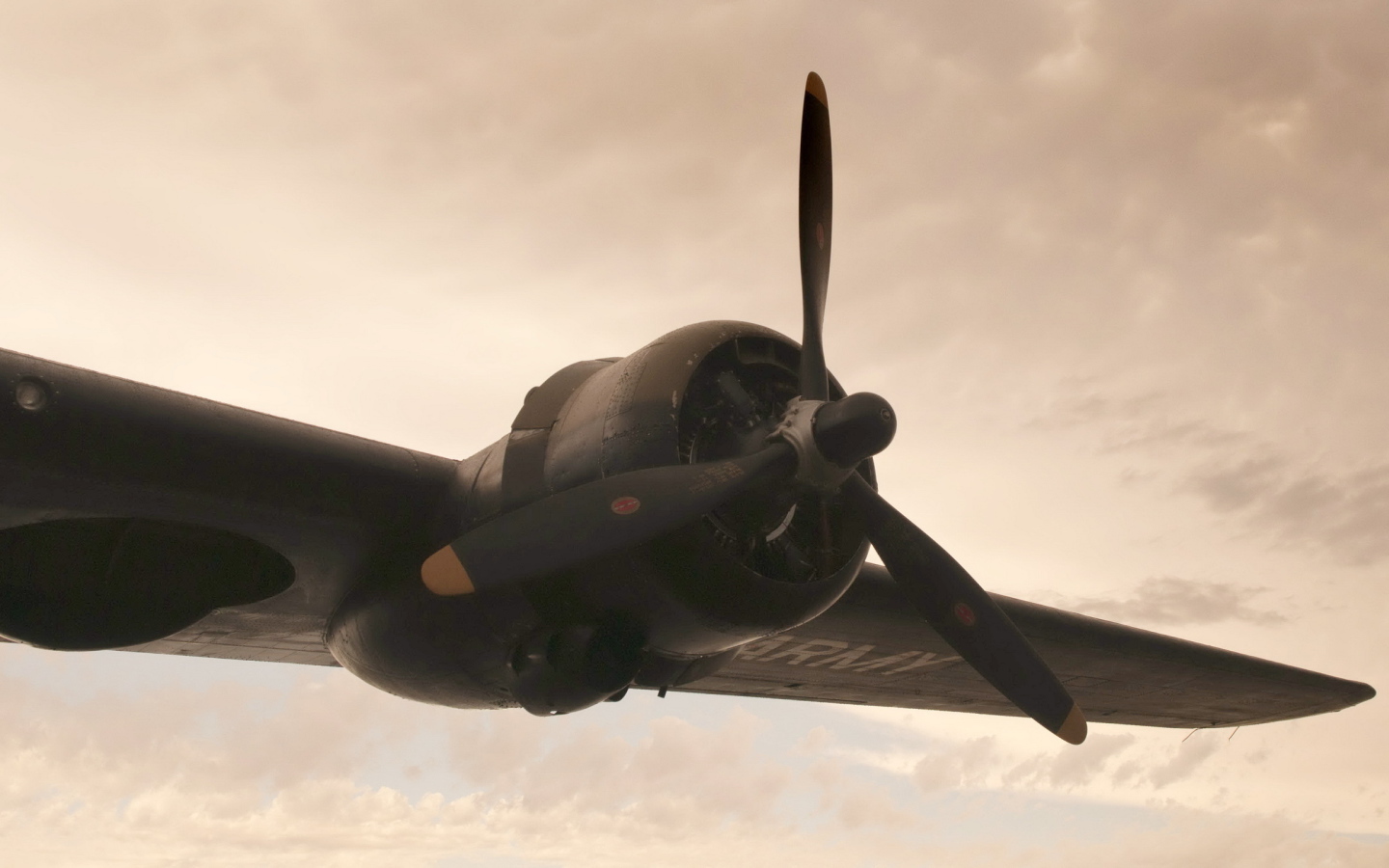 Мотор на крыле самолета