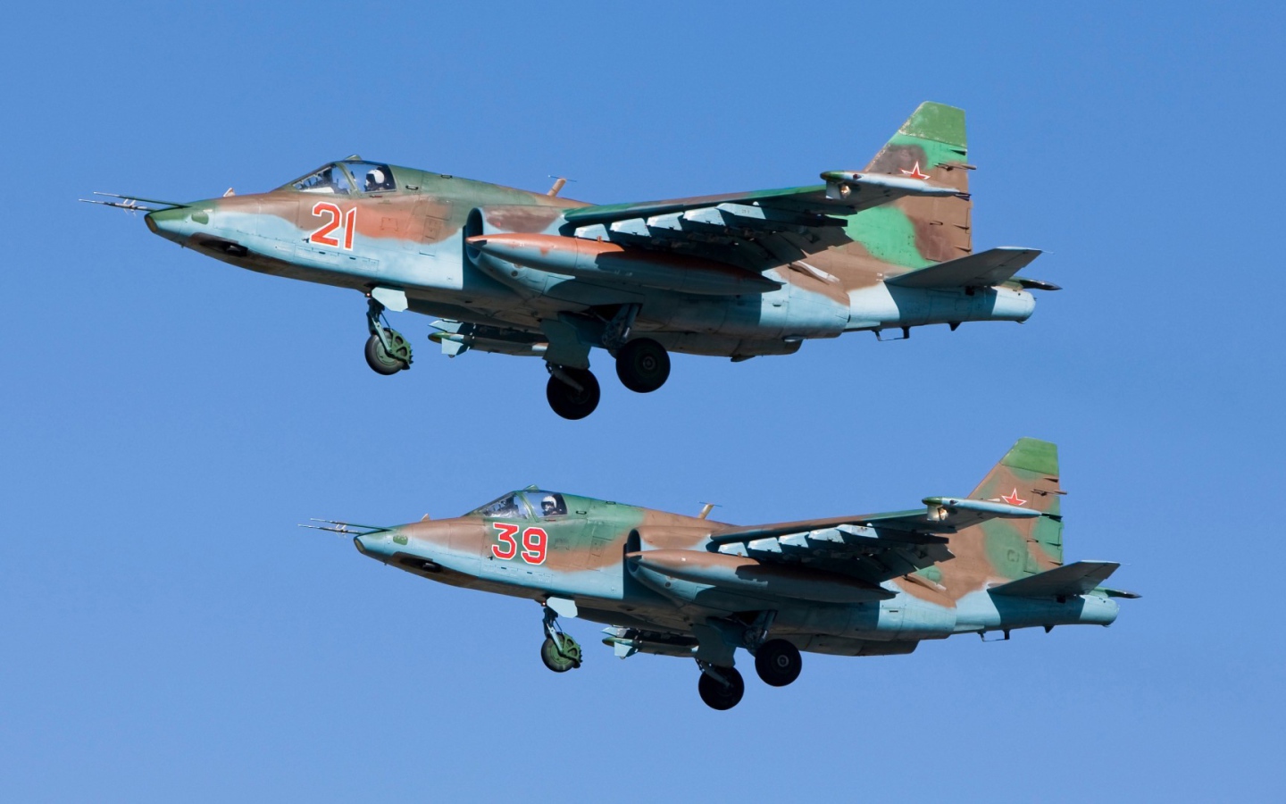 Два истребителя