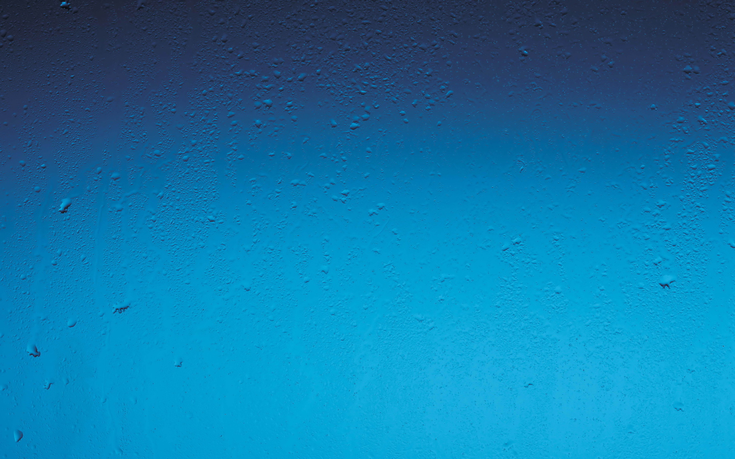 Капли на синем окне