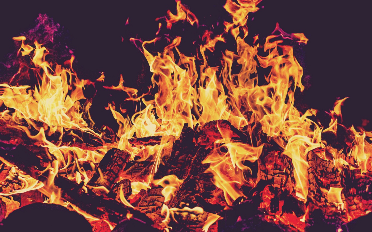 Пламя костра