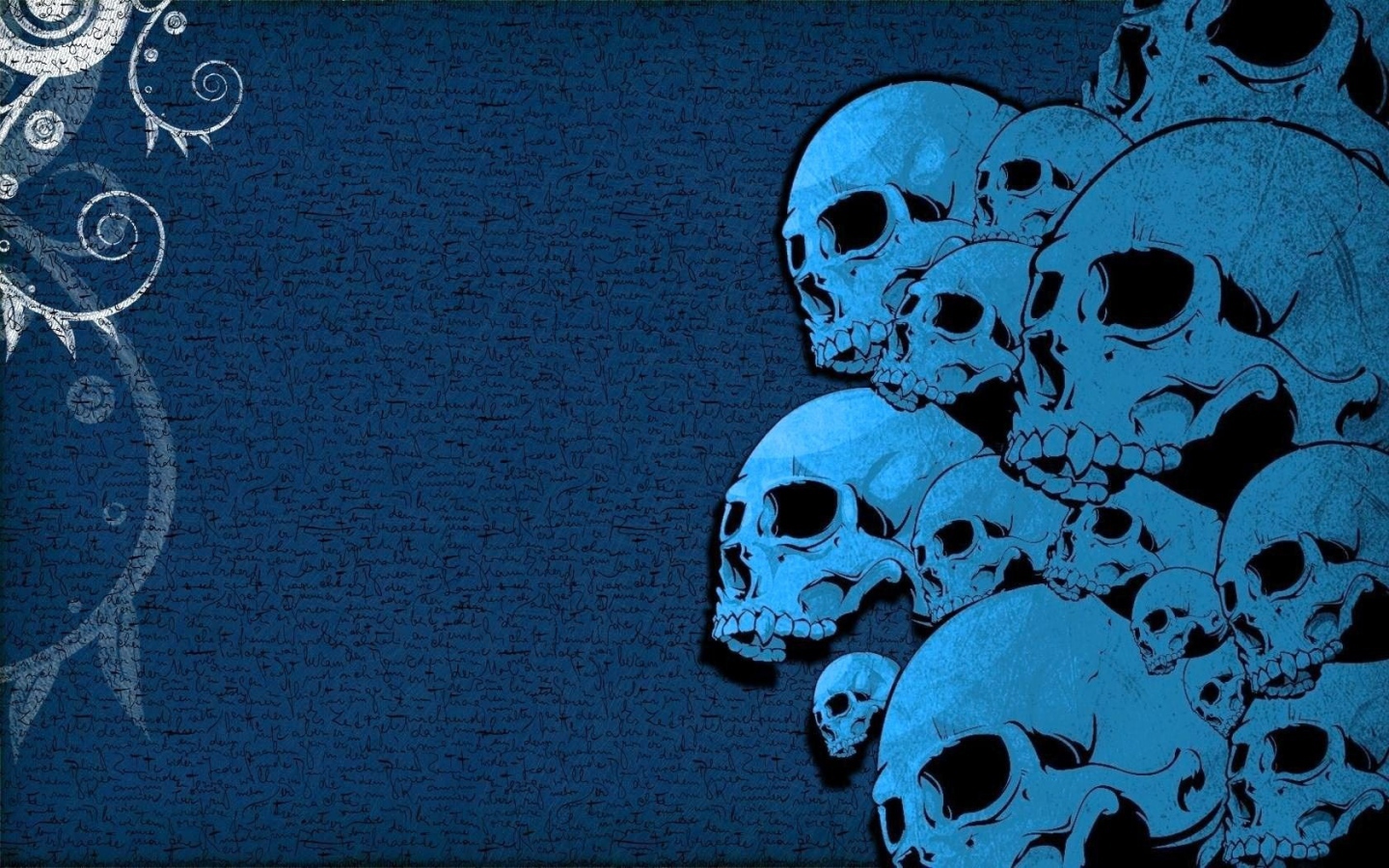 Изображения нескольких черепов