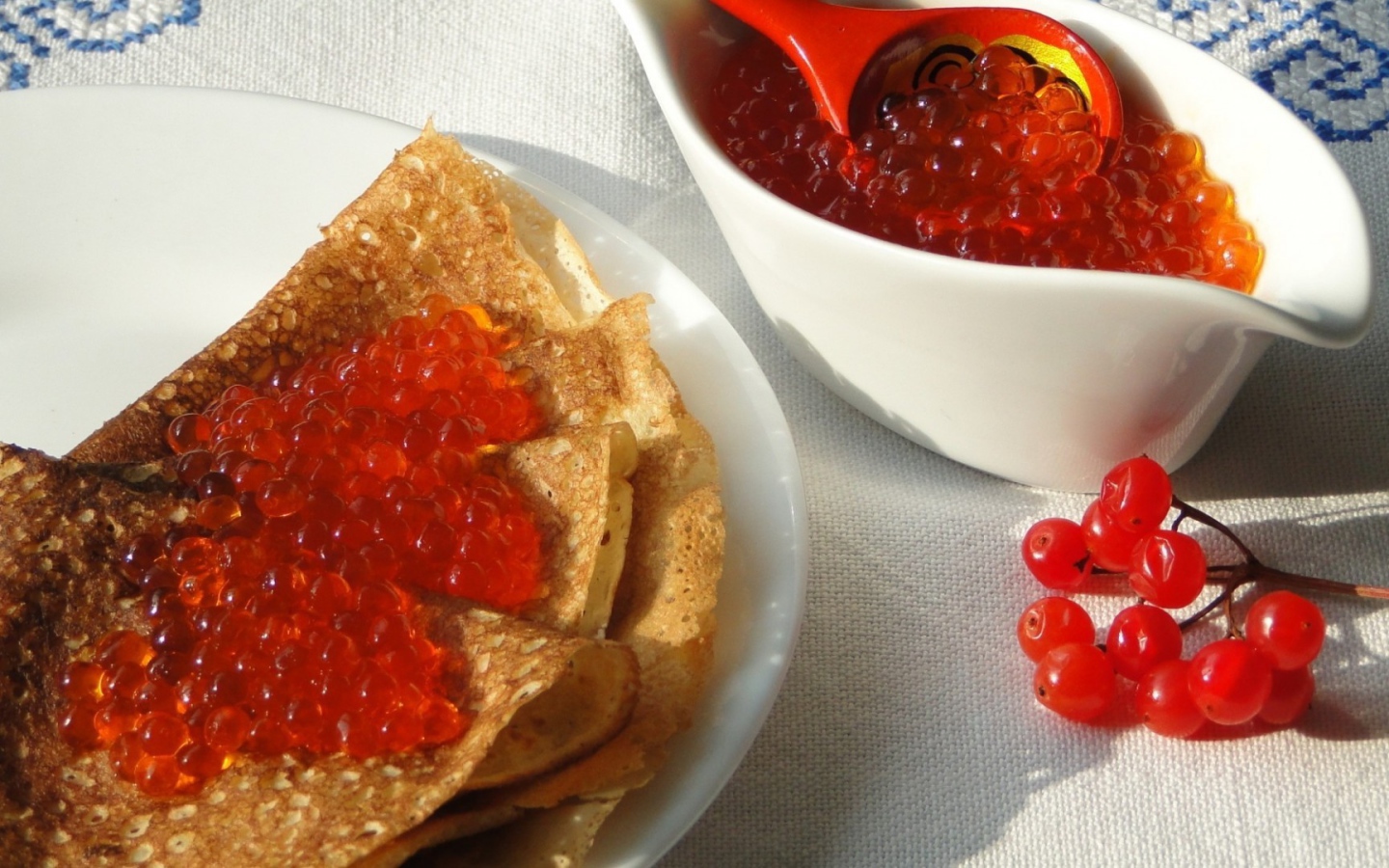 Блины с красной икрой