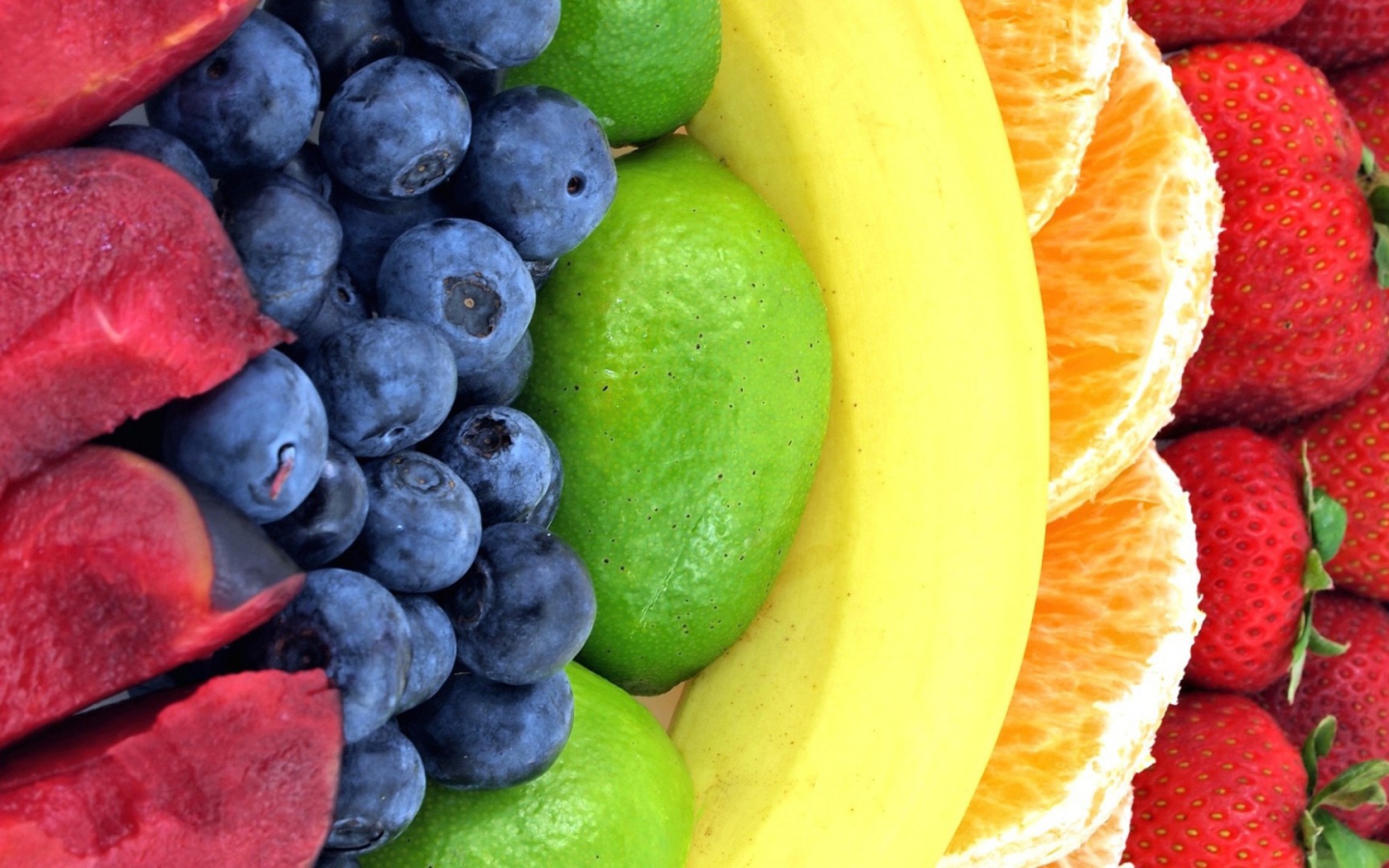 Тропические фрукты