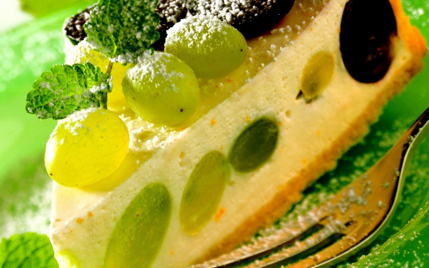 Торт с виноградом