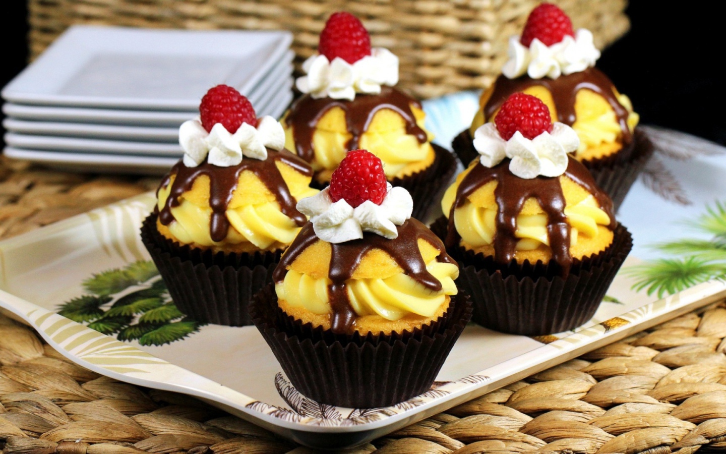 Кексы с малиной