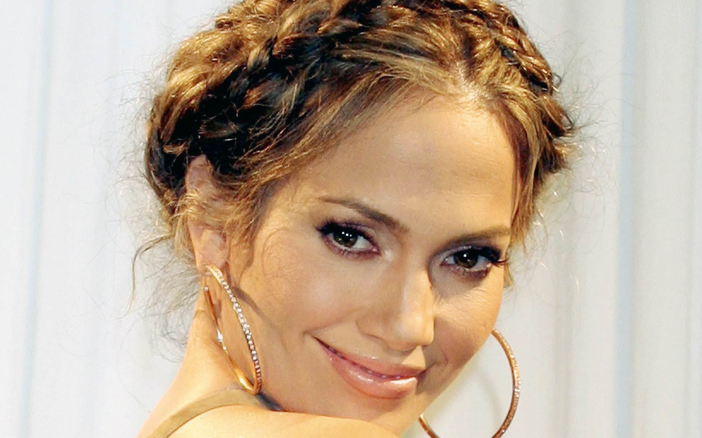 Famous Actress Jennifer Lopez