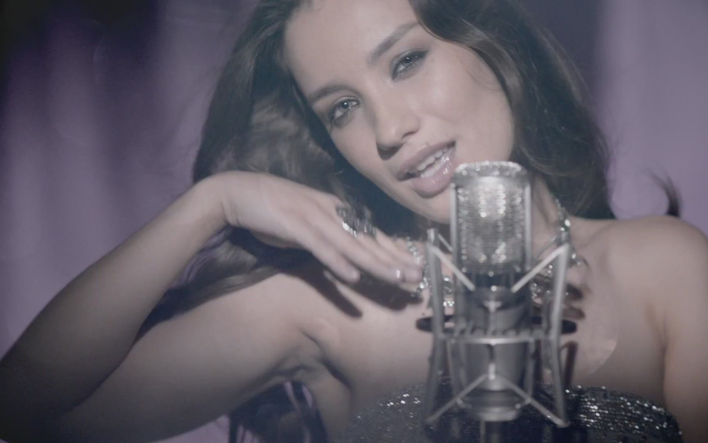 Модель Виктория Дайненко