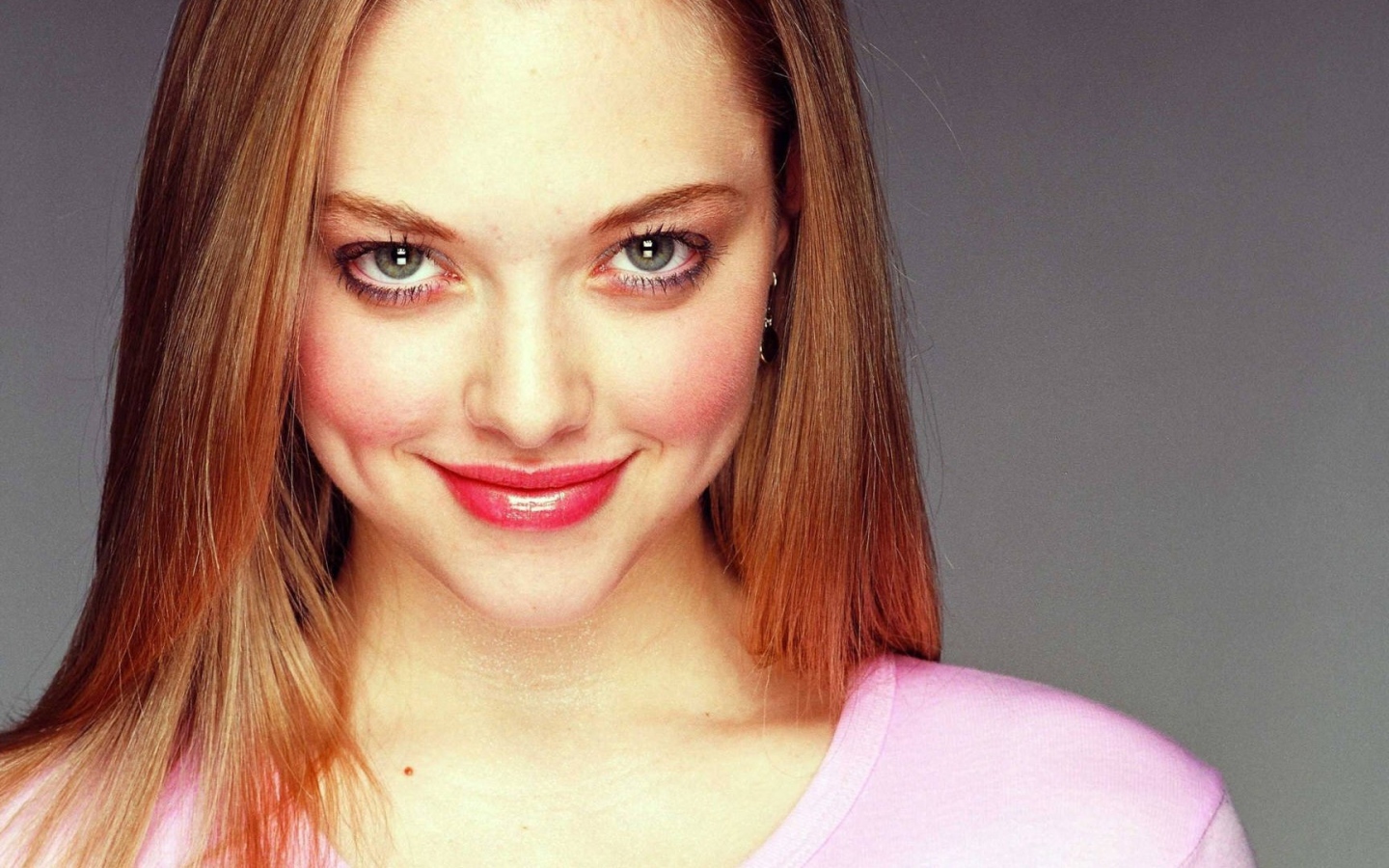 Суперзвезда Аманда Сайфред