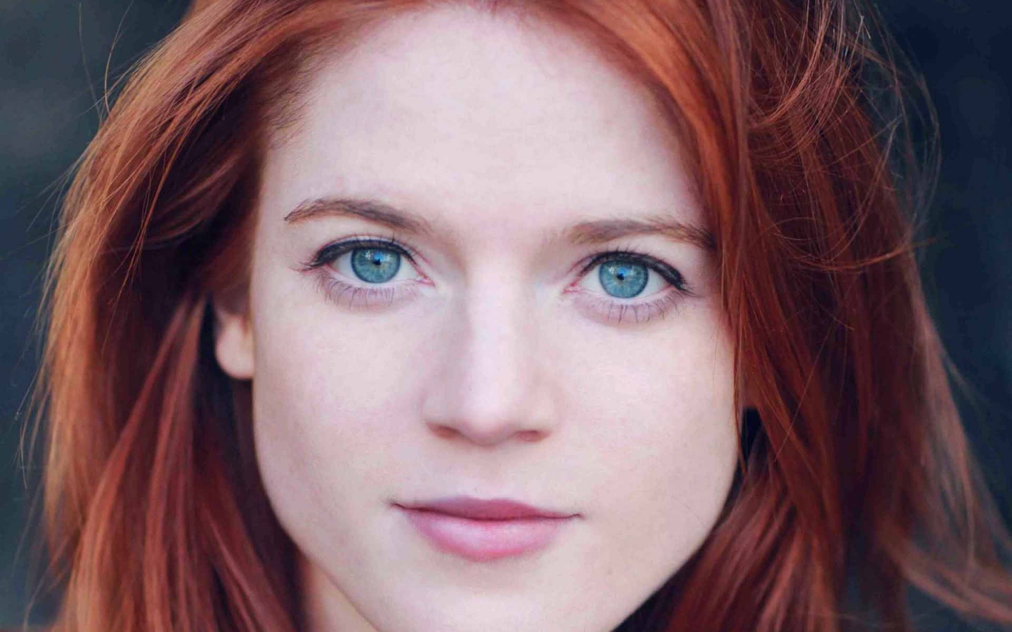 Популярная актриса Роуз Лесли