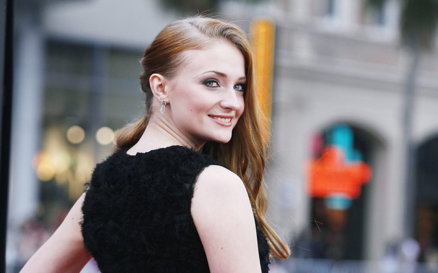 Известная модель Софи Тернер