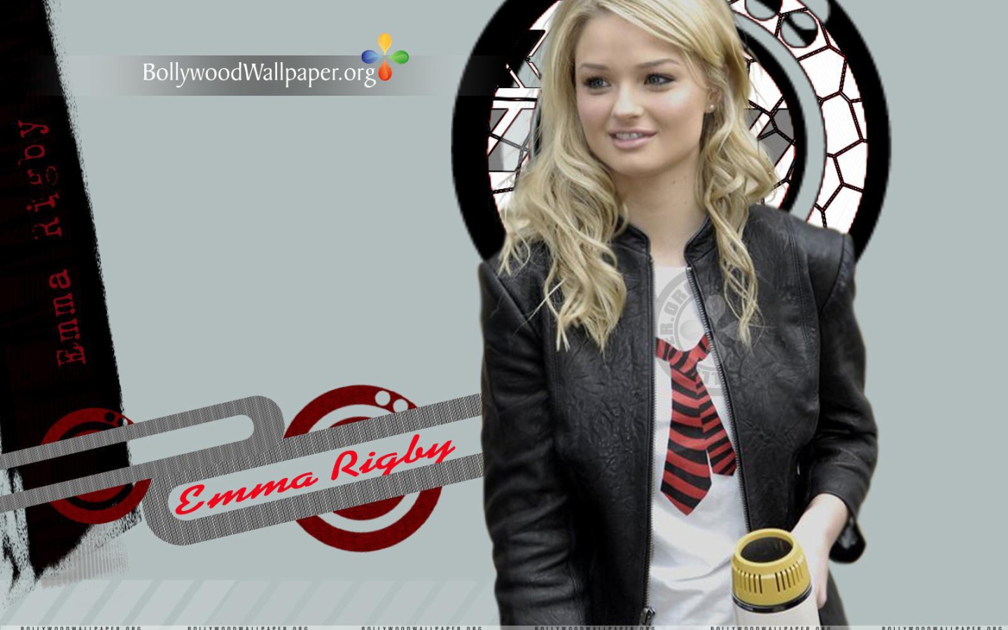 Популярная Эмма Ригби