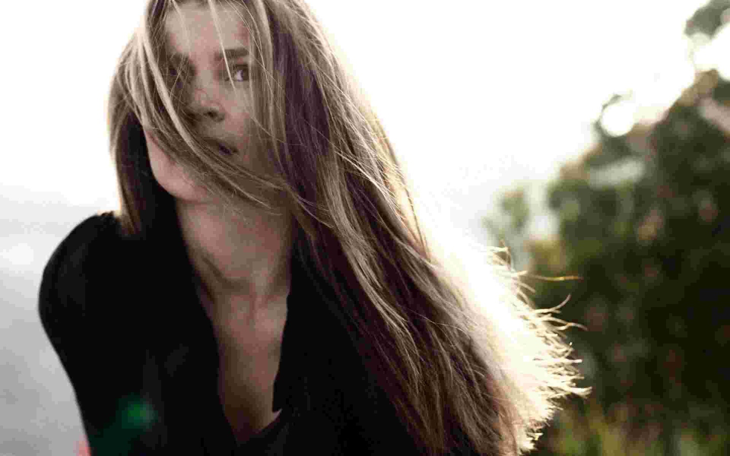 Актриса Юлия Михалкова