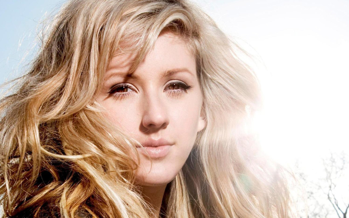 Красивая актриса Дакота Джонсон