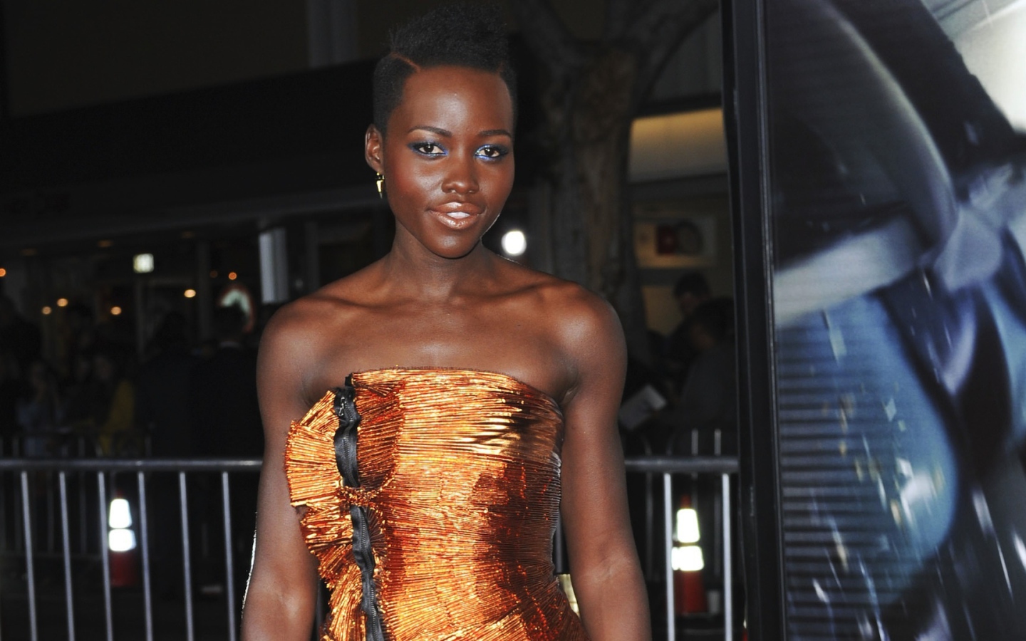 Лупита Нионго