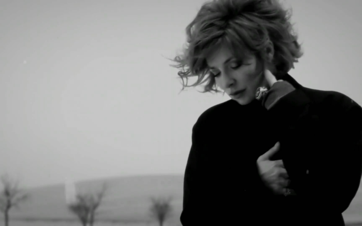 Очаровательная актриса Милен Фармер