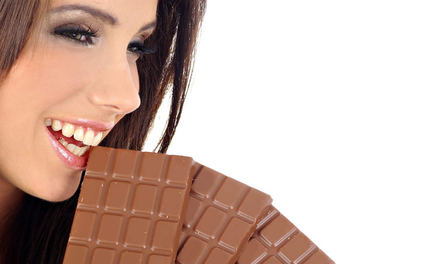 Девушка с шоколадом