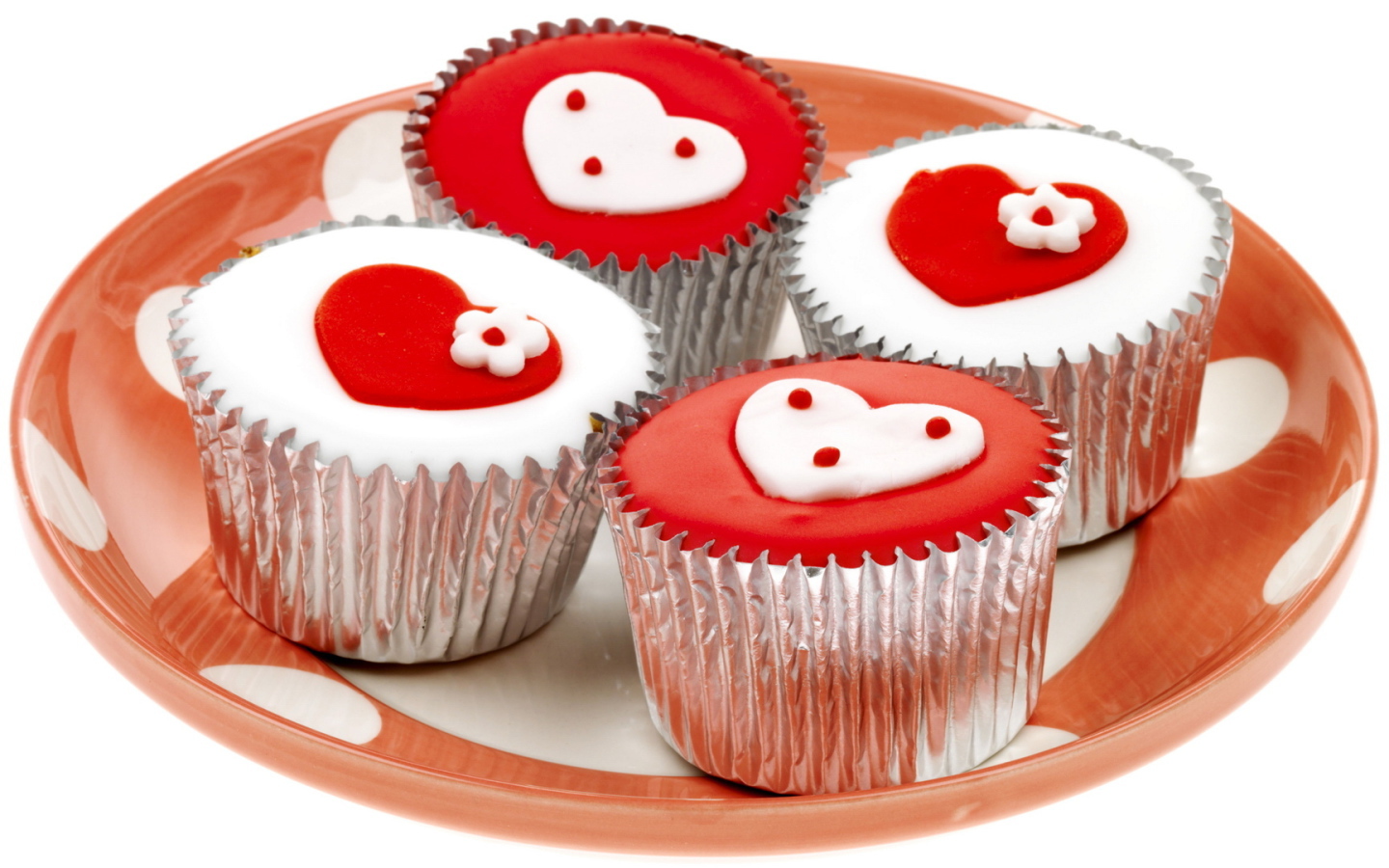 Кексы с сердечками на День Святого Валентина 14 февраля
