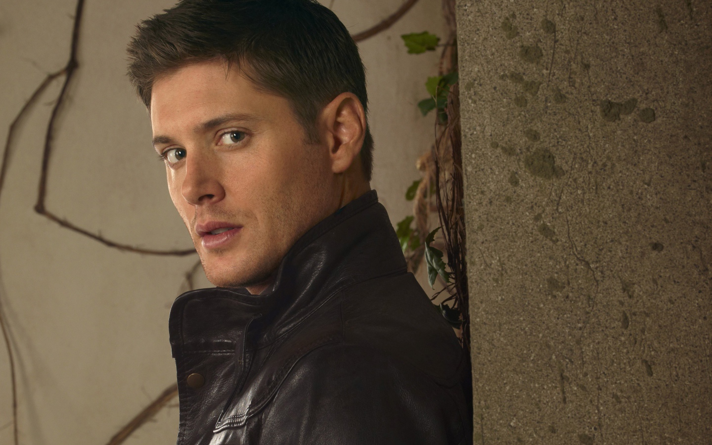 Дженсен Эклс актер