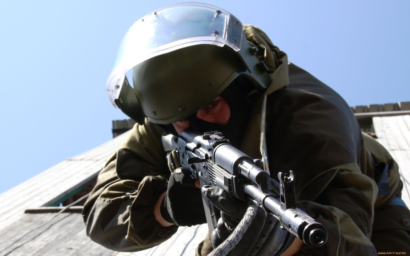 Боец спецназа