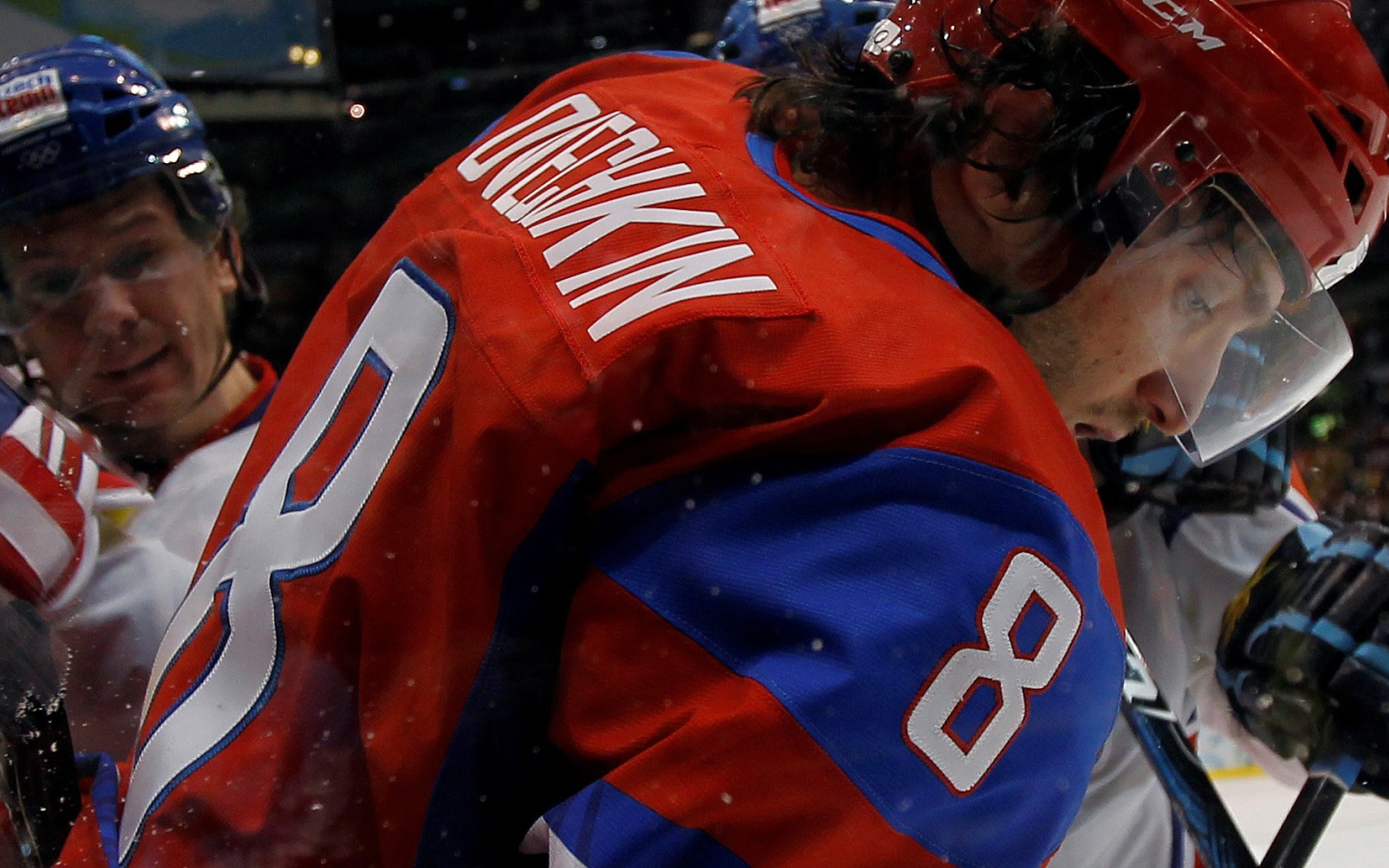 Популярный русский спортсмен Александр Овечкин