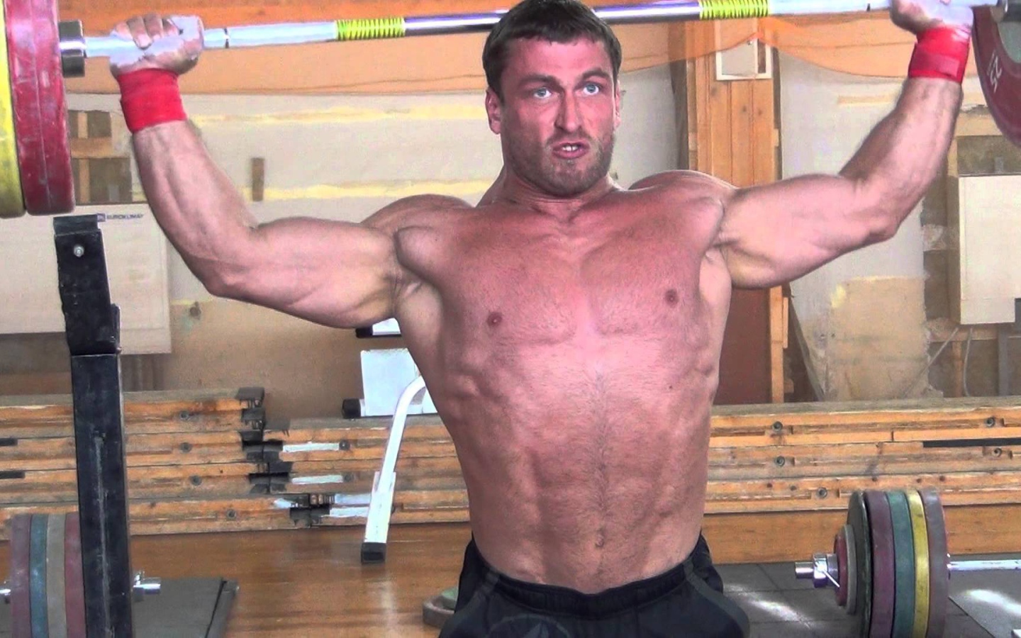 Славный спортсмен Дмитрий Клоков