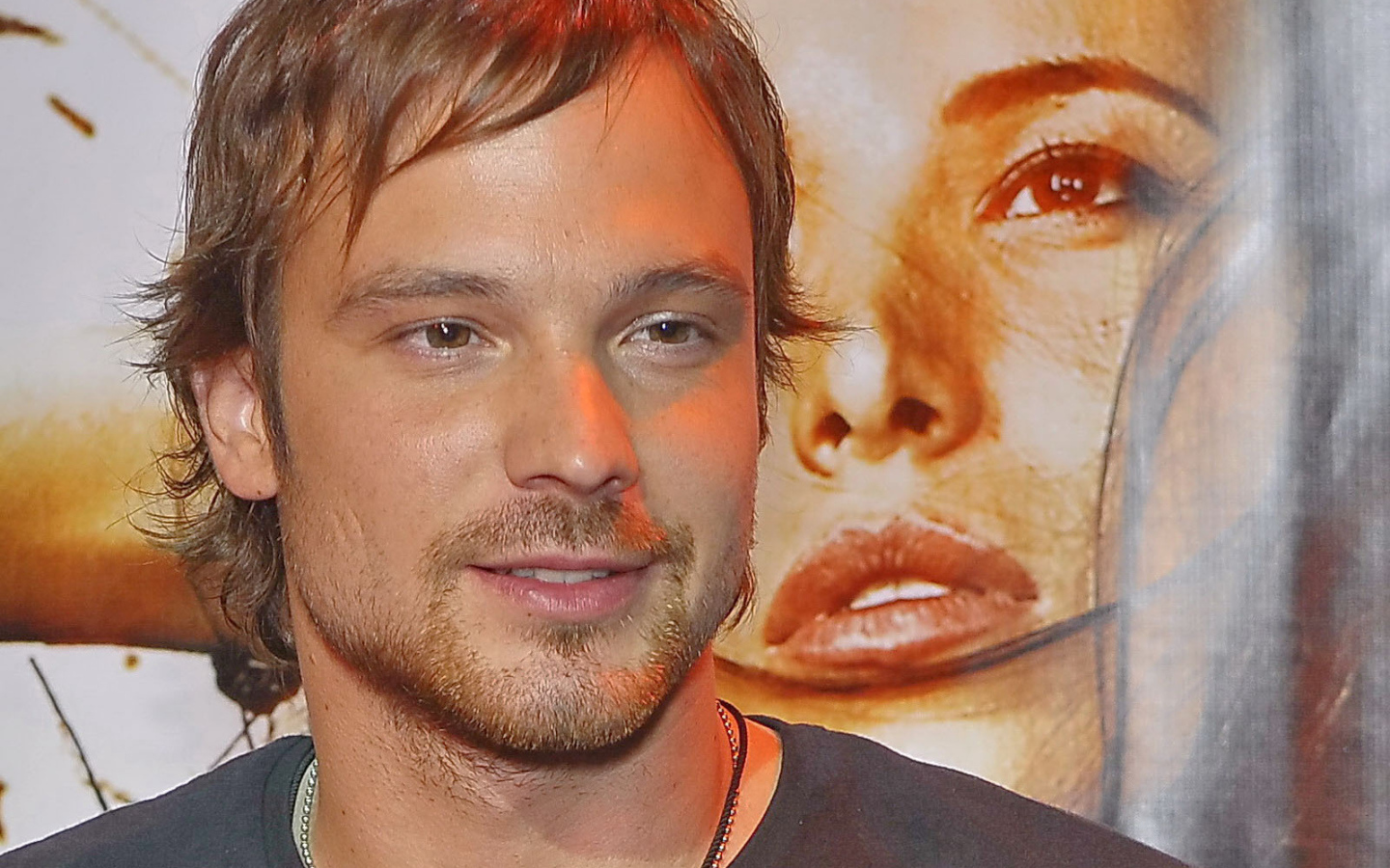 Популярная актер Алексей Чадов