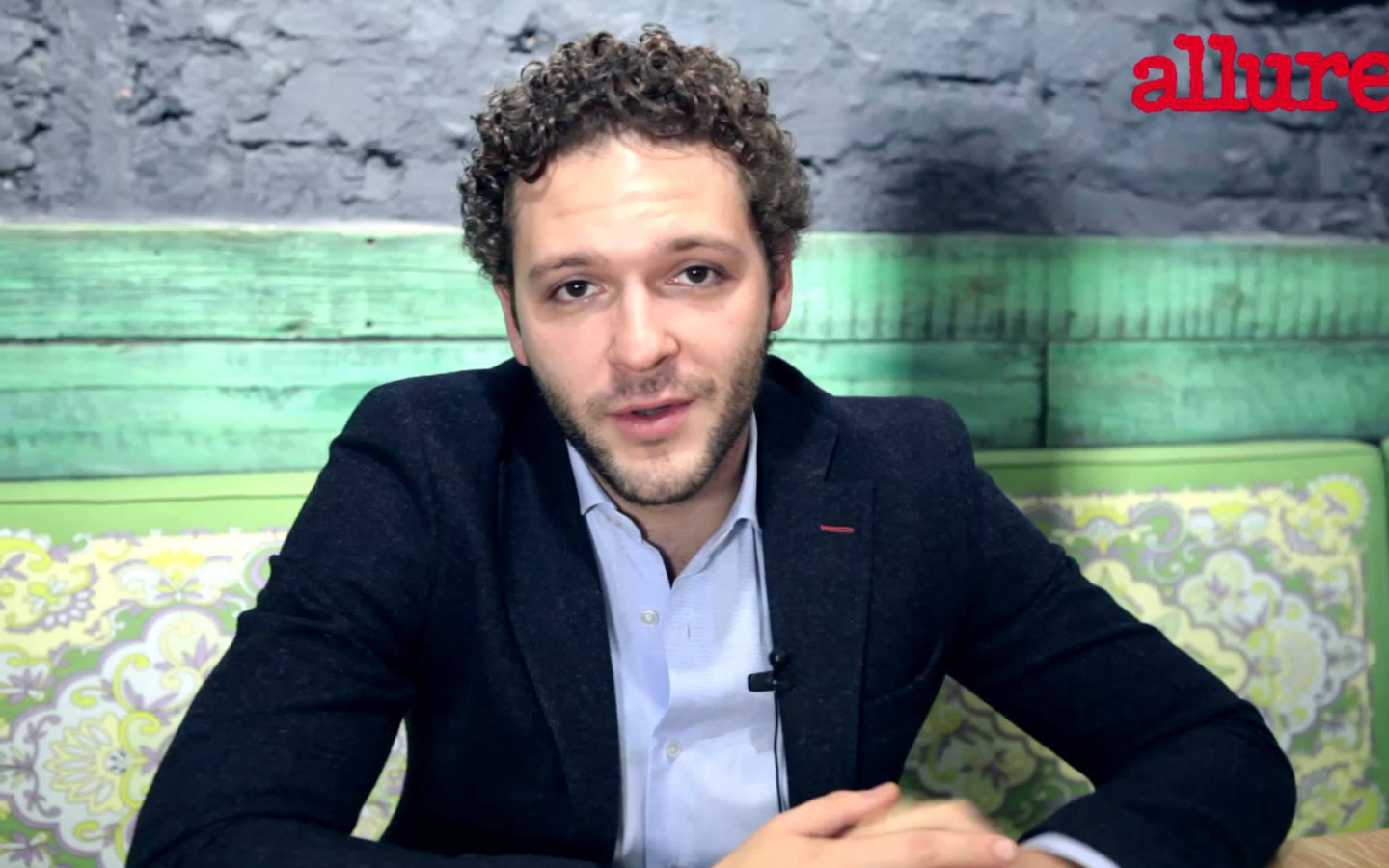 Популярный актер Константин Крюков