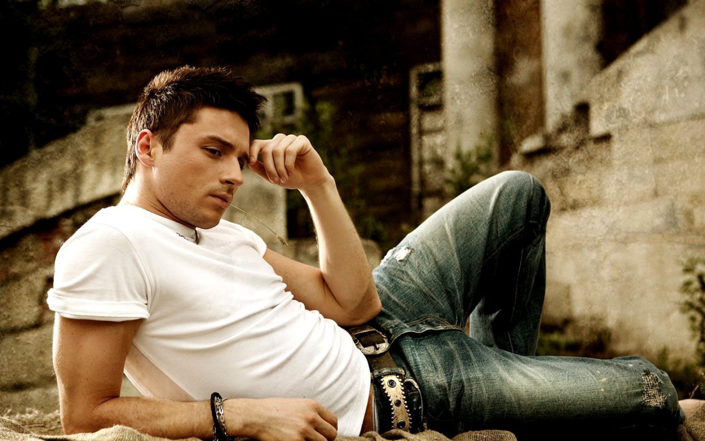 Популярный актер Сергей Лазарев