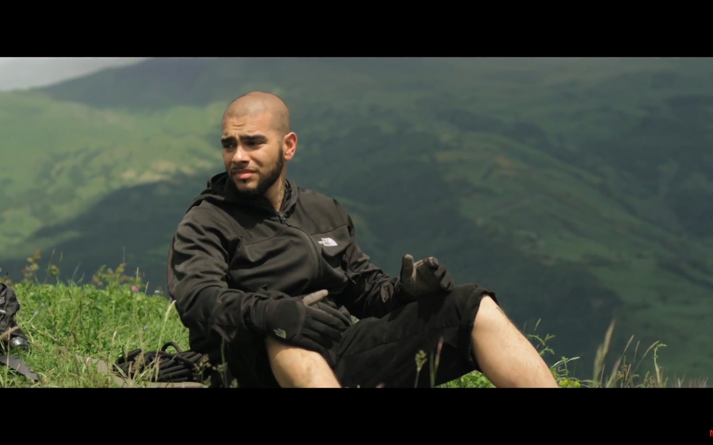 Популярный киноактер Тимати