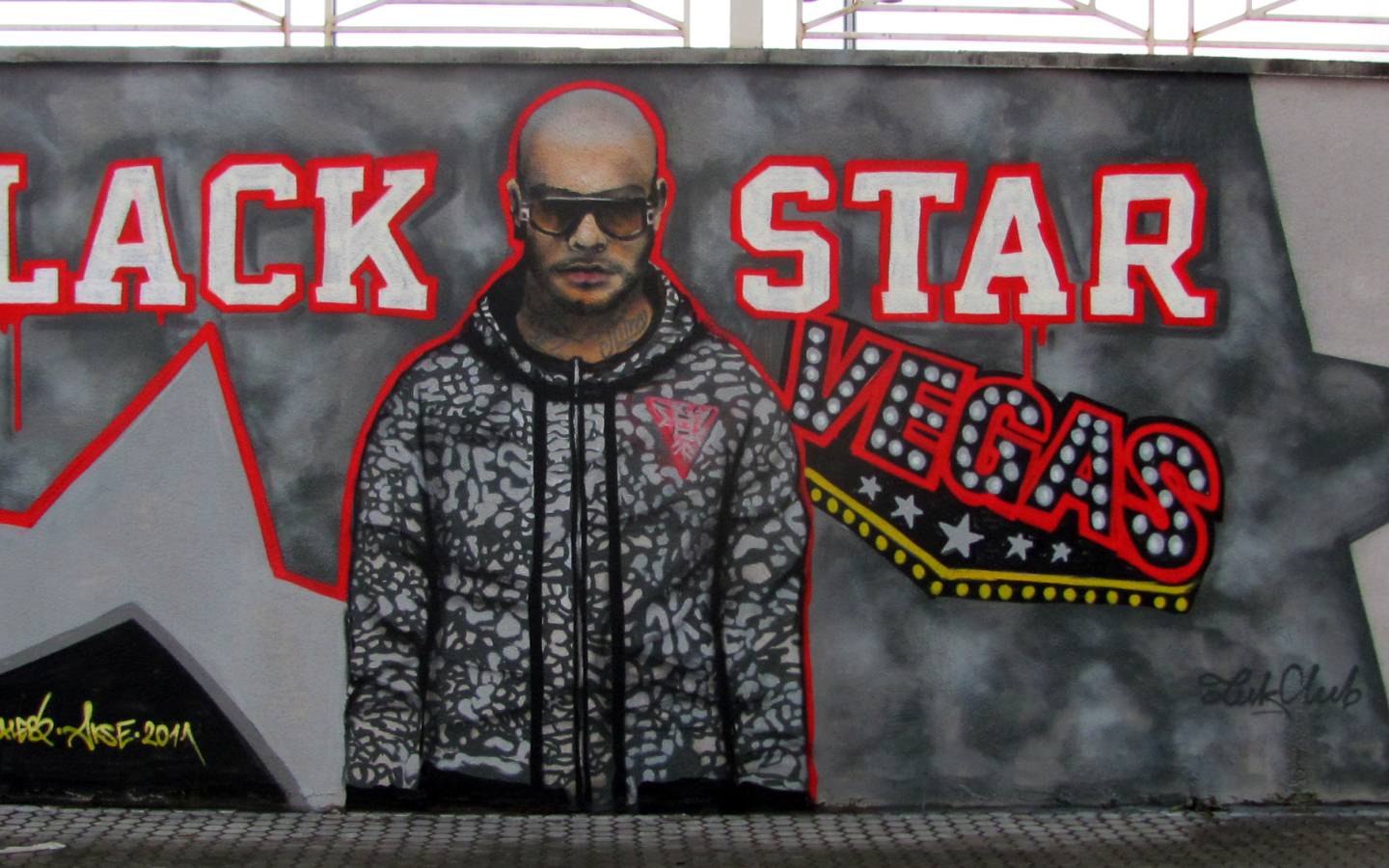 Русская знаменитост Тимати