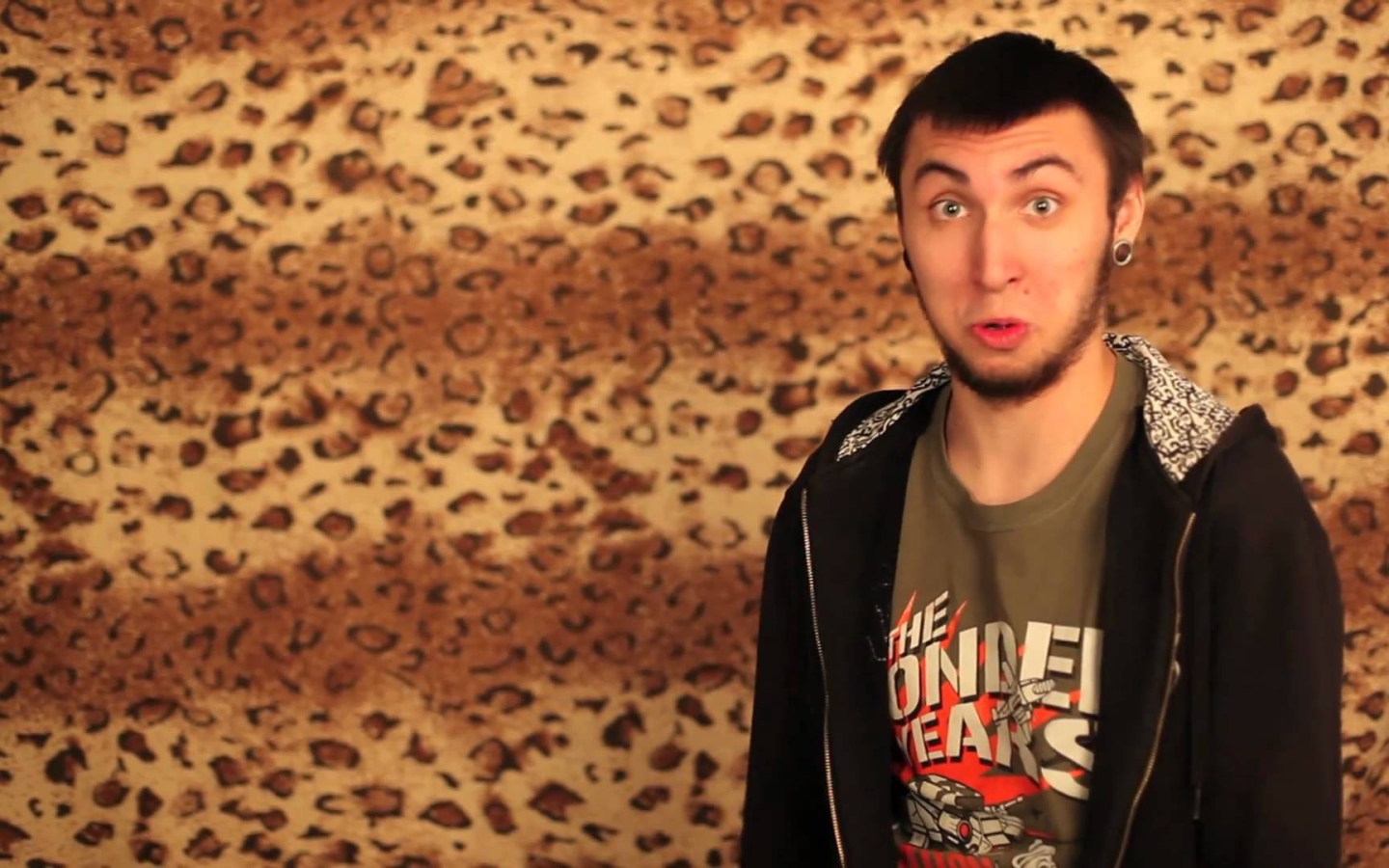 Киноактер Максим Голополосов