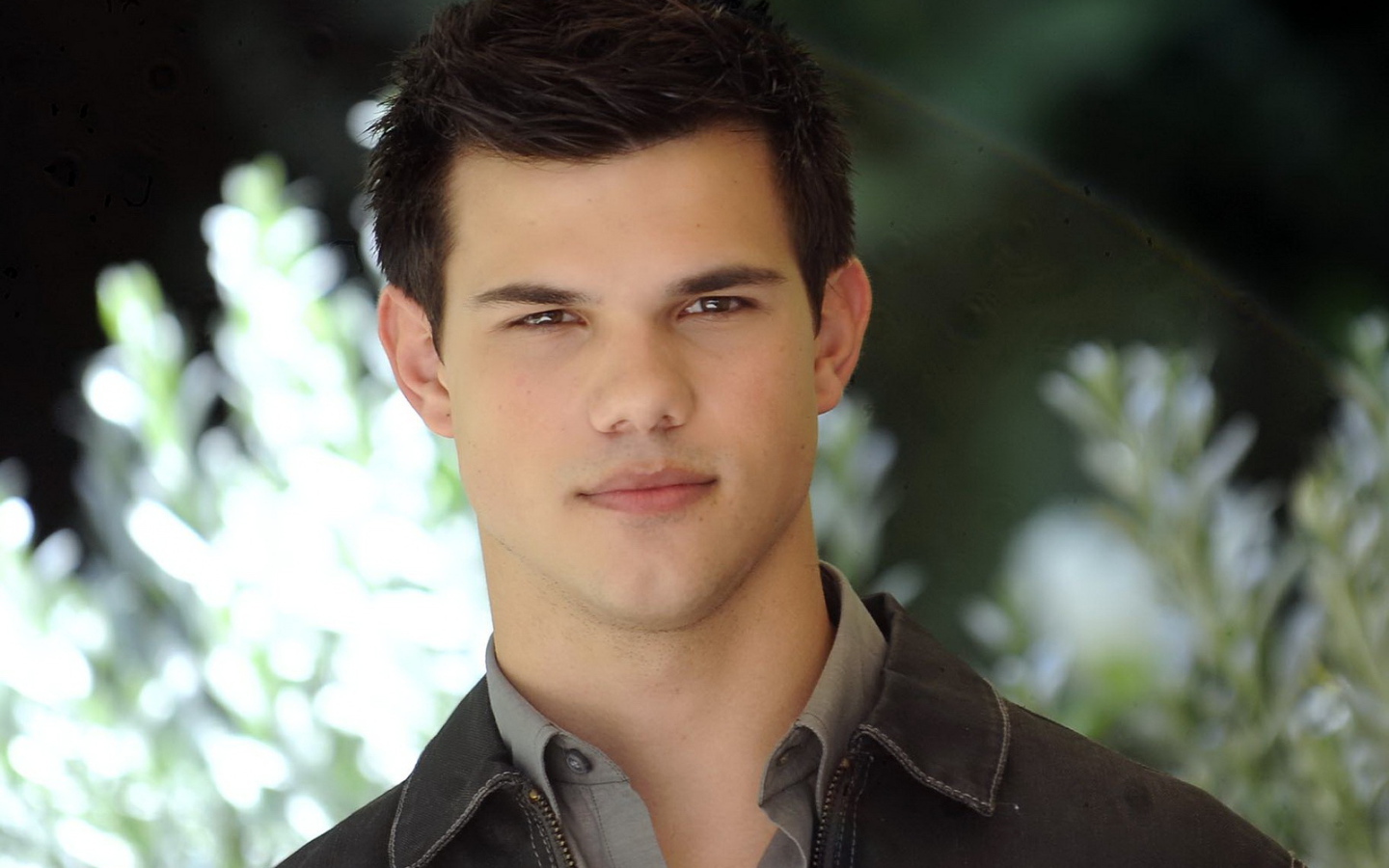 Возлюбленный Тэйлор Лотнер