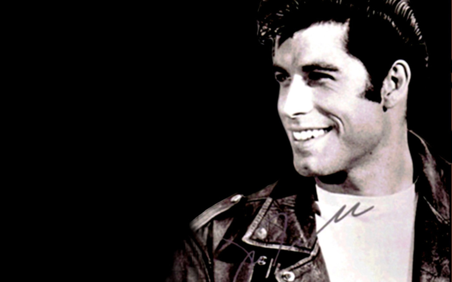 Популярный Актер Джон Траволта