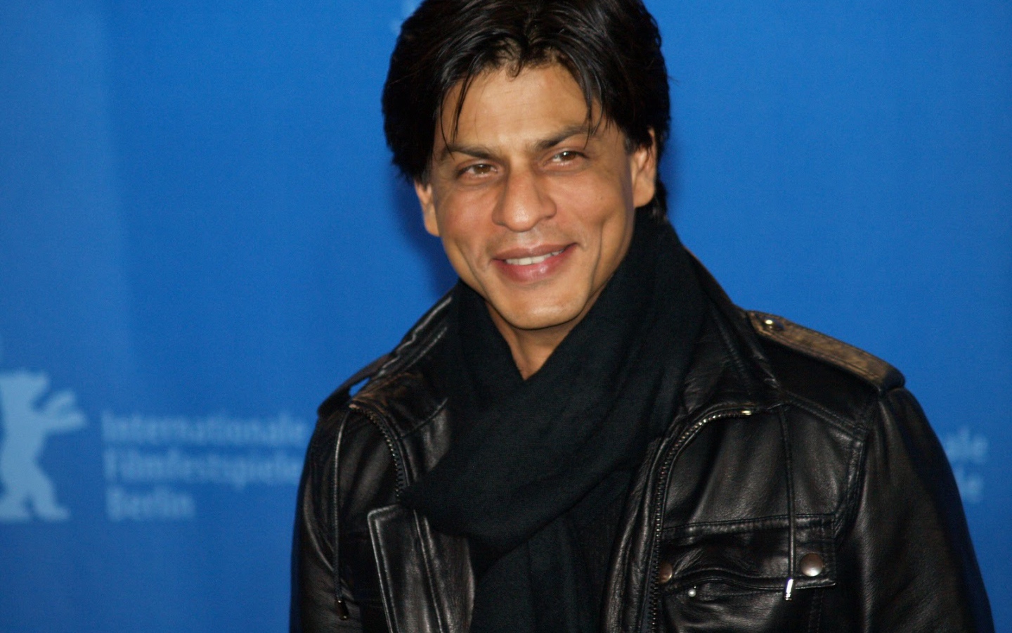 Популярный Шахрукх Кхан