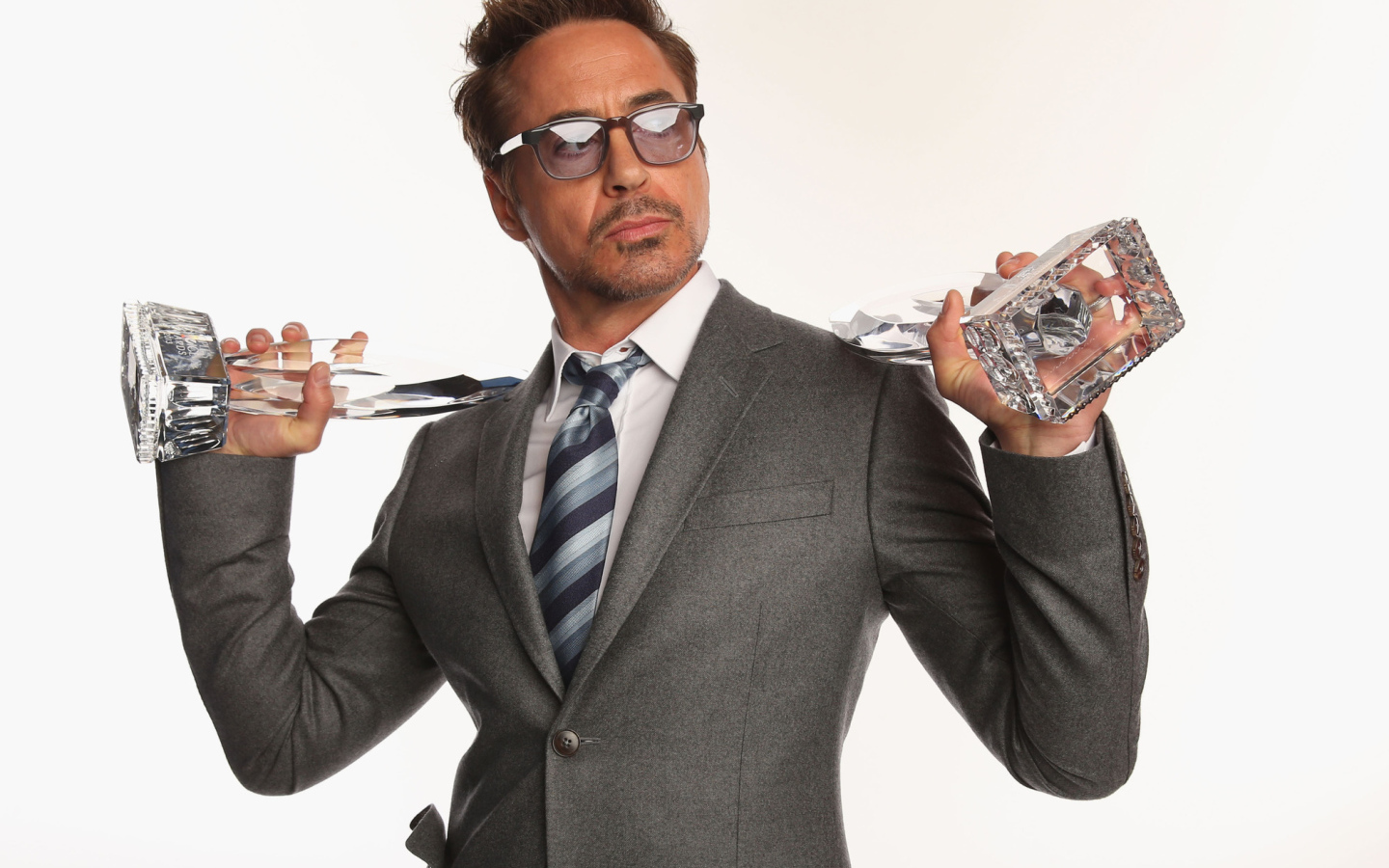 Роберт Дауни с наградами