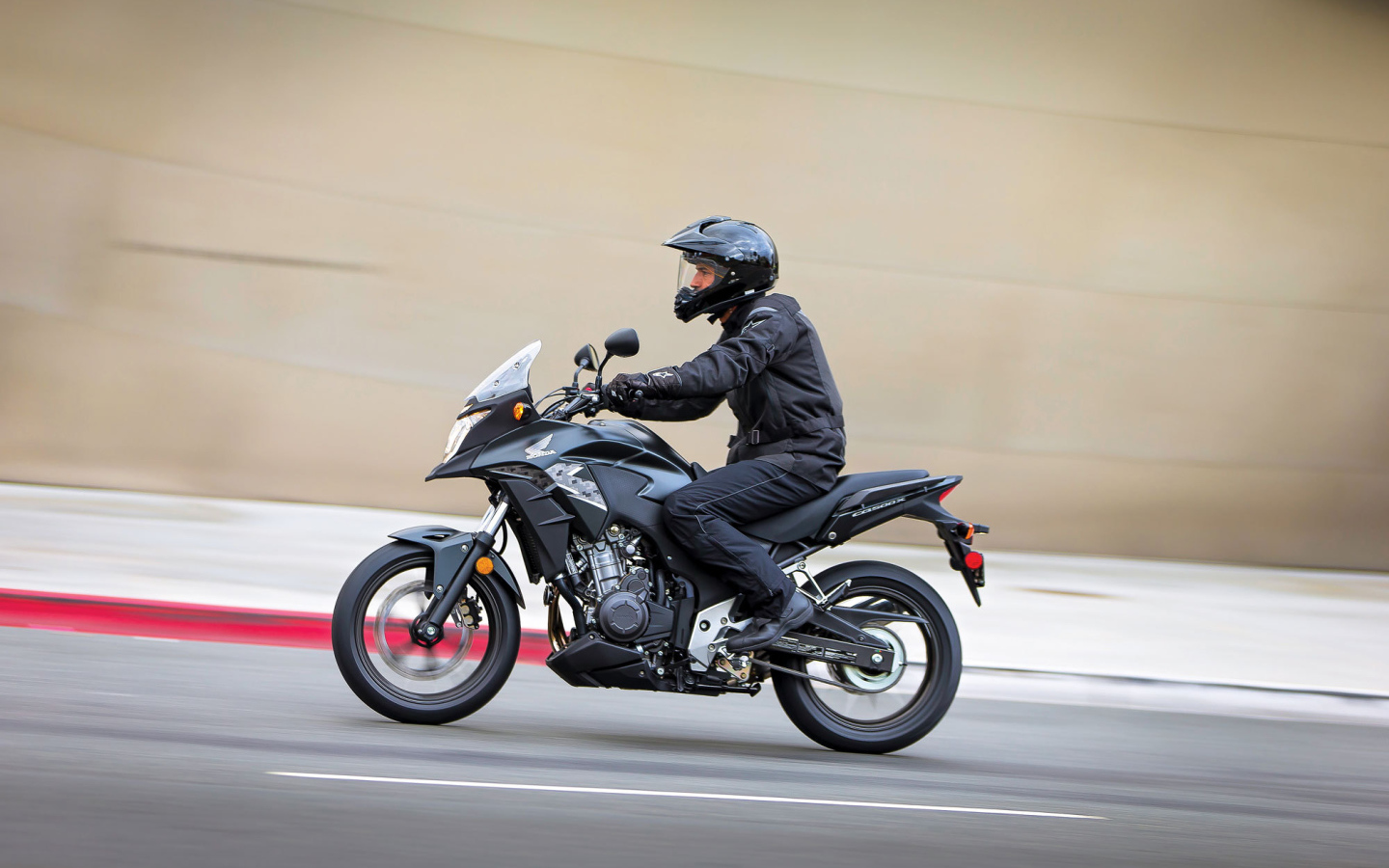 Красивый мотоцикл Новый мотоцикл Honda CB 500 F